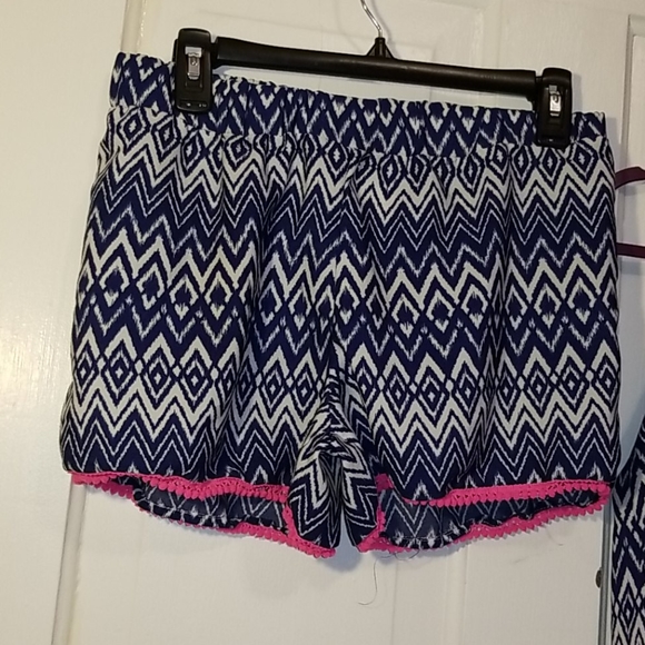 Outfit - Picture 2 of 4